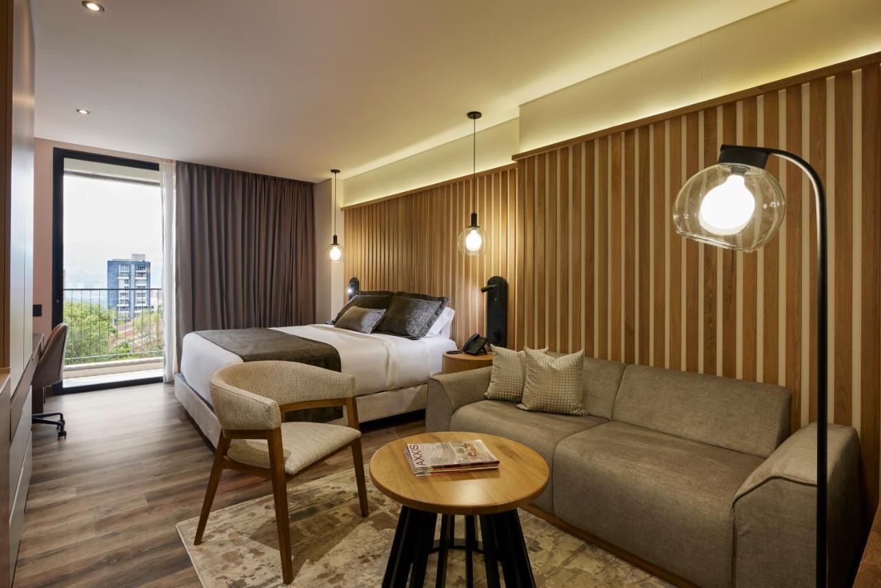 Hotel Blues 4*